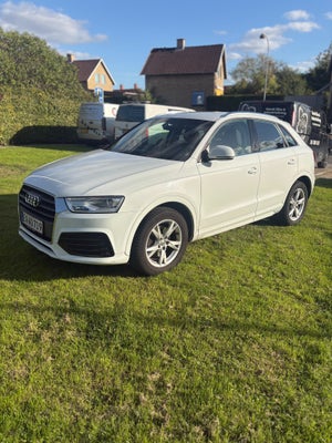 Audi Q3 1,4 TFSi 150 S-tr. 5d
