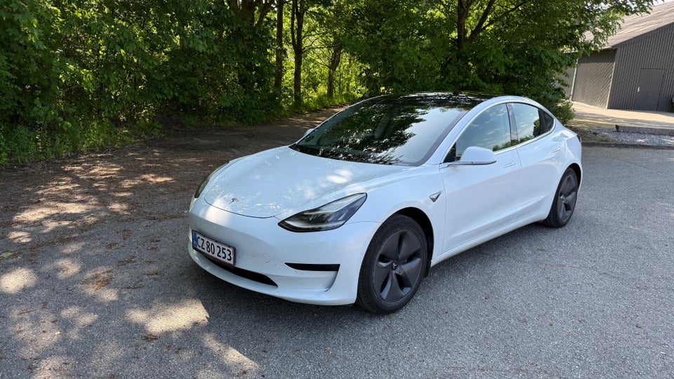 Tesla Model 3 Standard Range+ RWD 4d