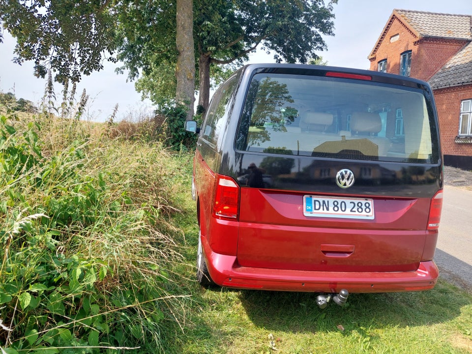 VW Multivan 2,5 TDi 174 Highline kort 10prs 5d