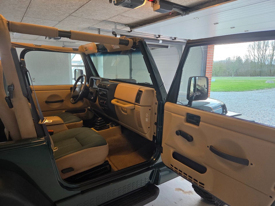 Jeep Wrangler 4,0 Sport 3d