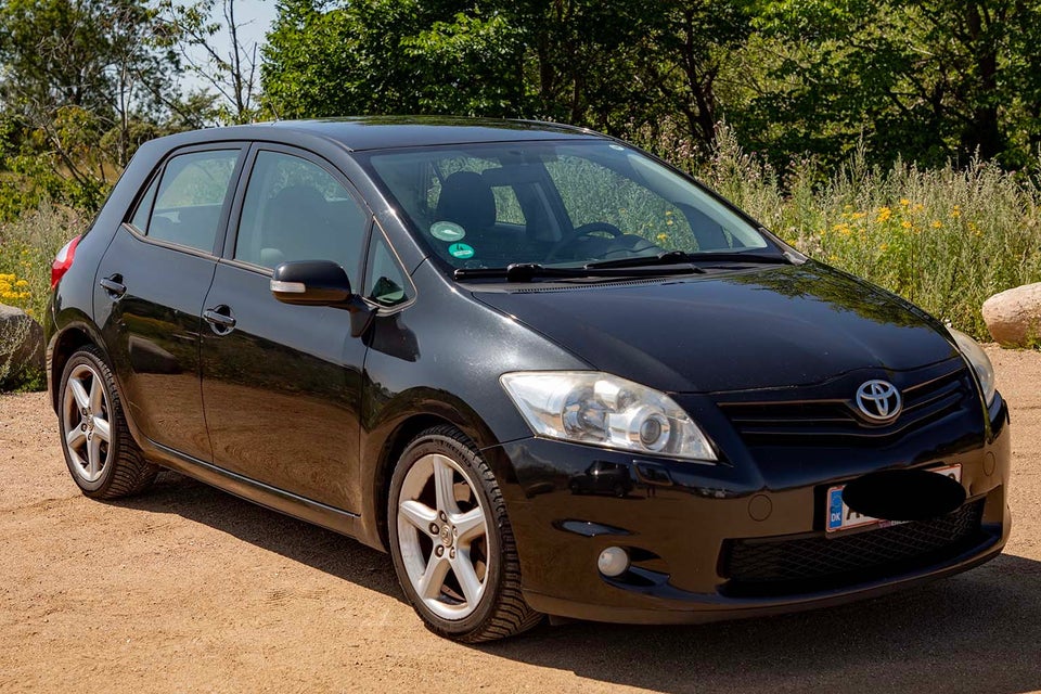 Toyota Auris 2,0 D-4D T2 5d