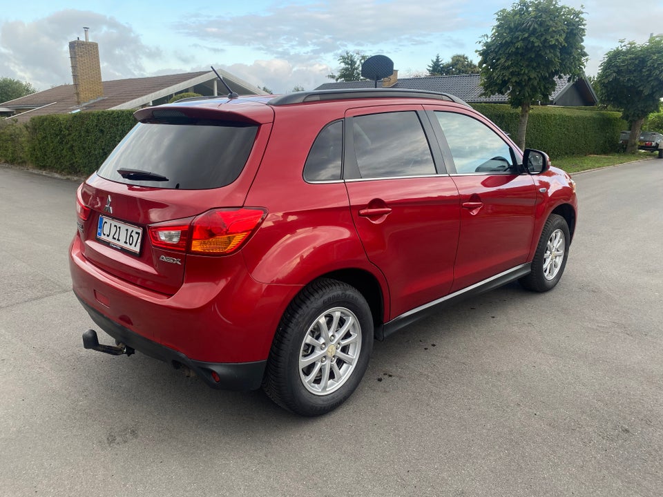 Mitsubishi ASX 1,6 Invite 5d