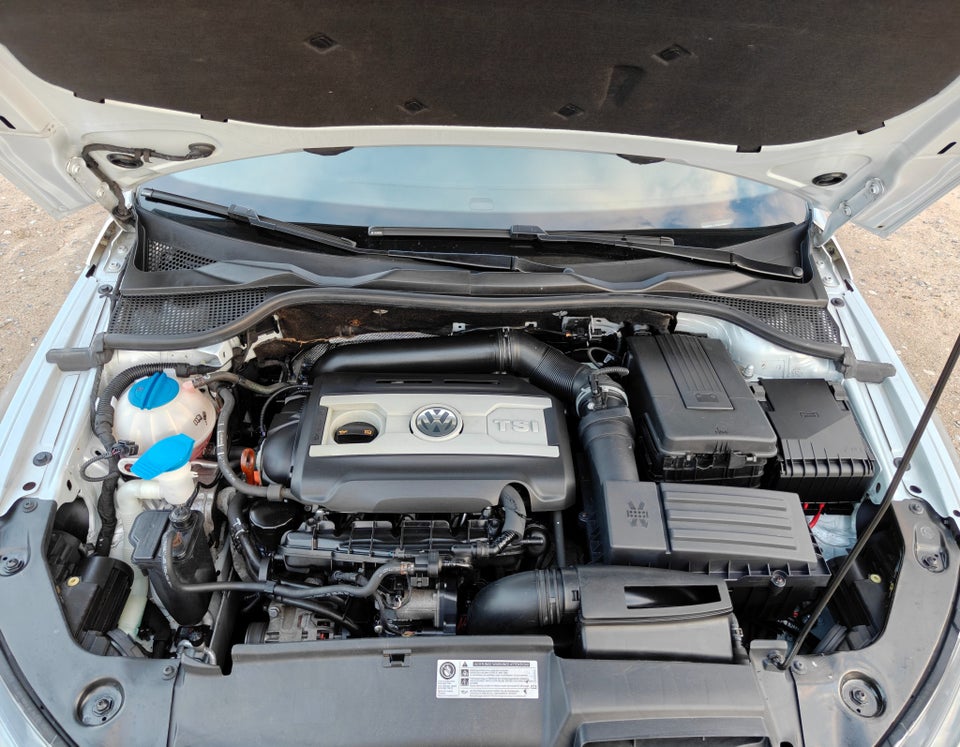 VW Scirocco 2,0 TSi 210 Sport DSG Van 3d