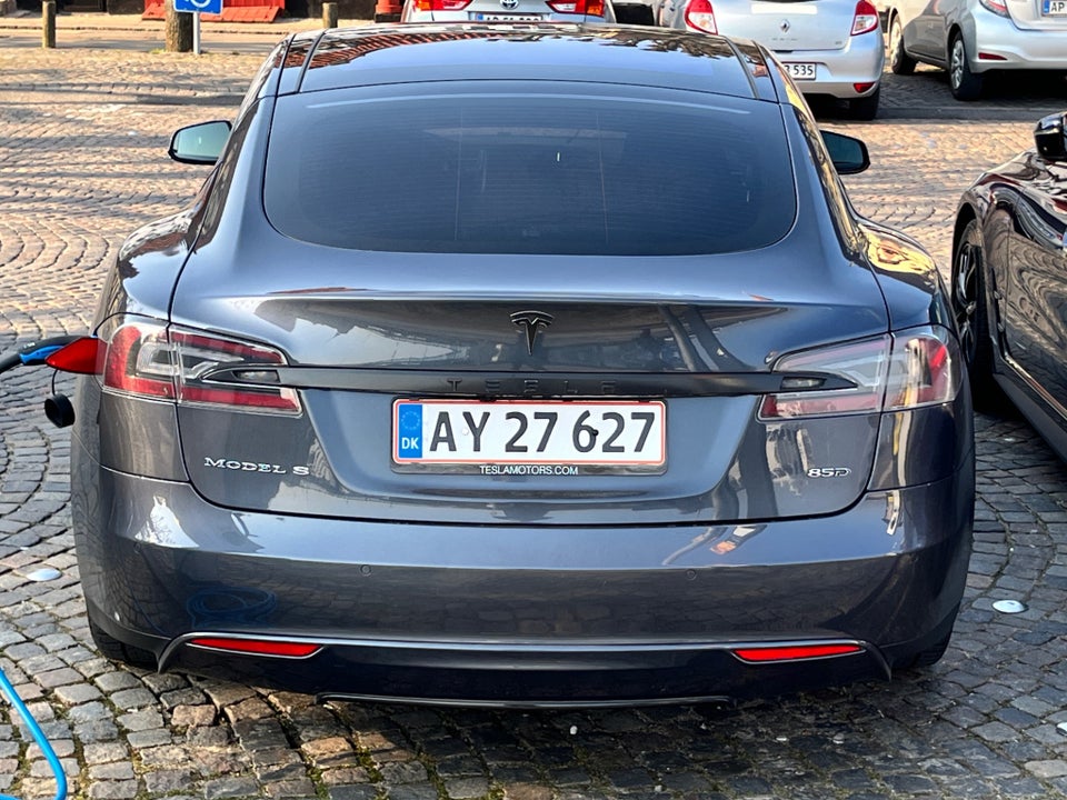 Tesla Model S 85D 5d