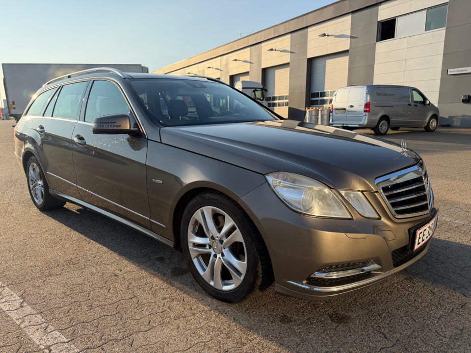 Mercedes E350 3,0 CDi Elegance stc. aut. BE 5d
