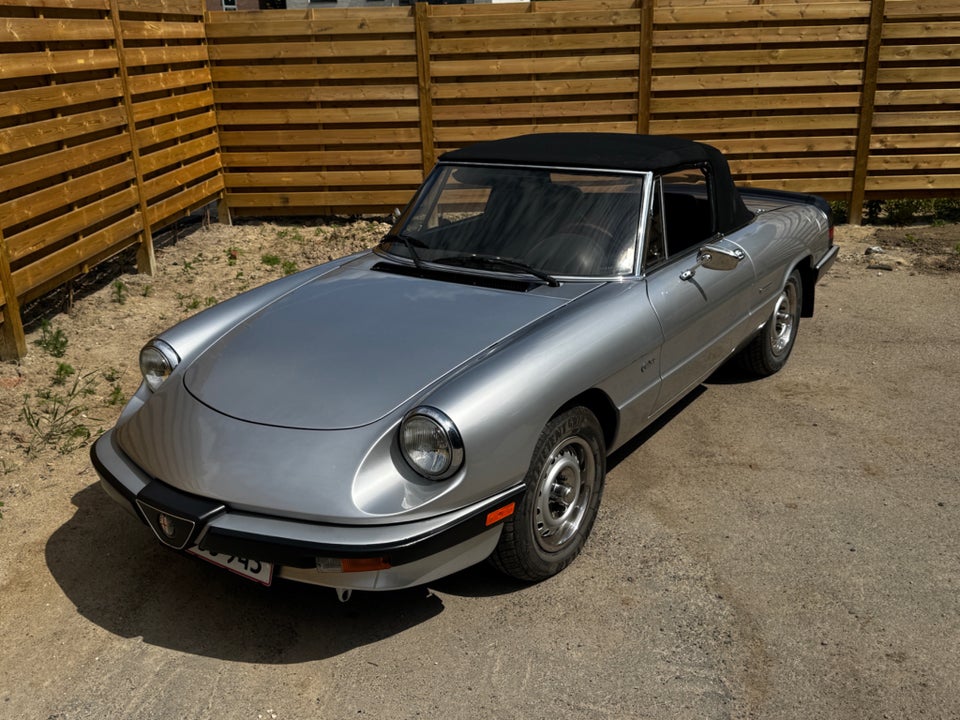 Alfa Romeo Spider 2,0 Cabriolet 2d