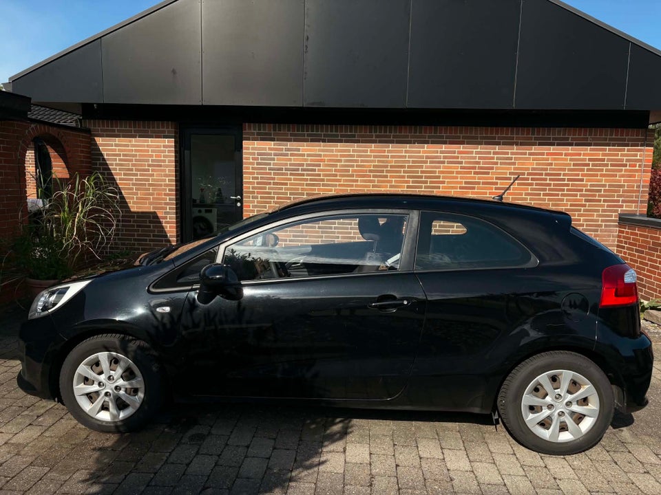 Kia Rio 1,2 CVVT Base 3d