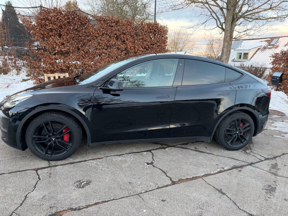 Tesla Model Y Performance AWD 5d