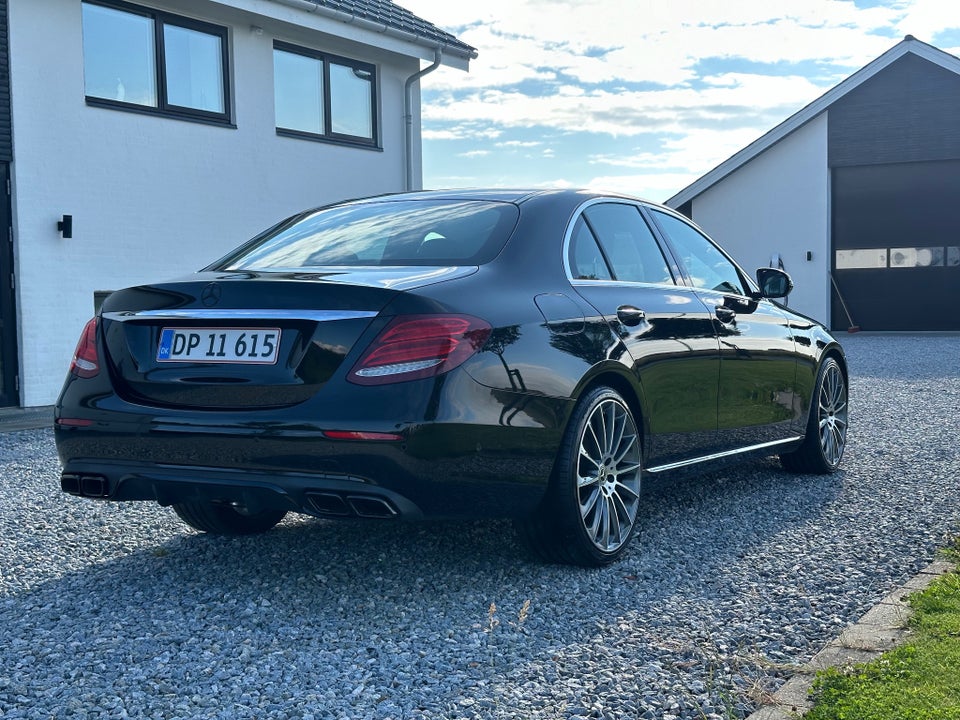 Mercedes E220 d 2,0 AMG Line aut. 4d