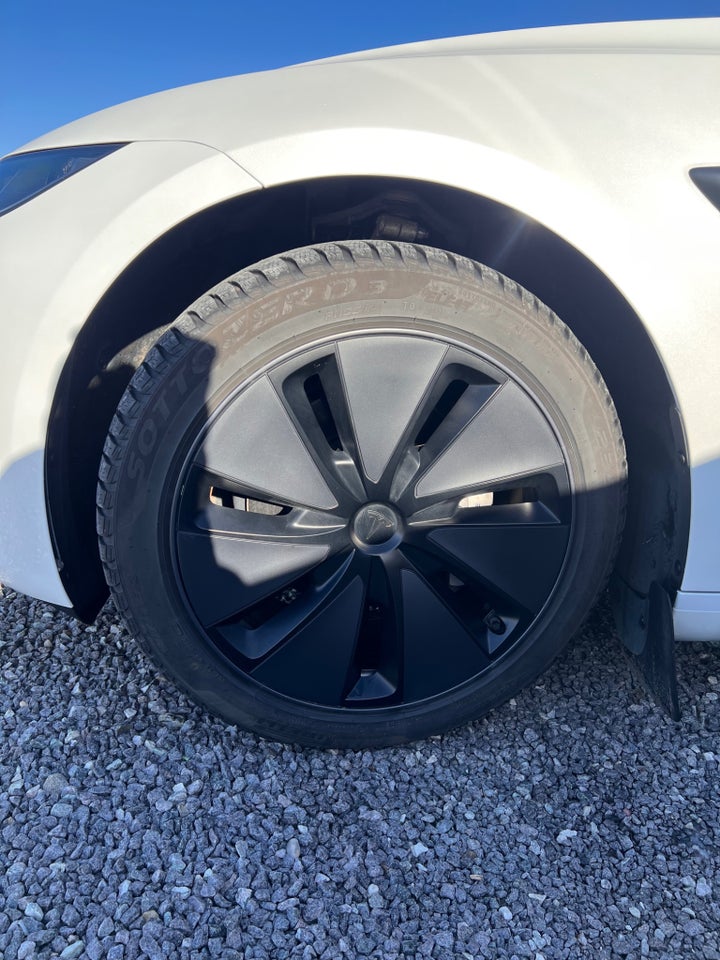 Tesla Model 3 RWD 4d