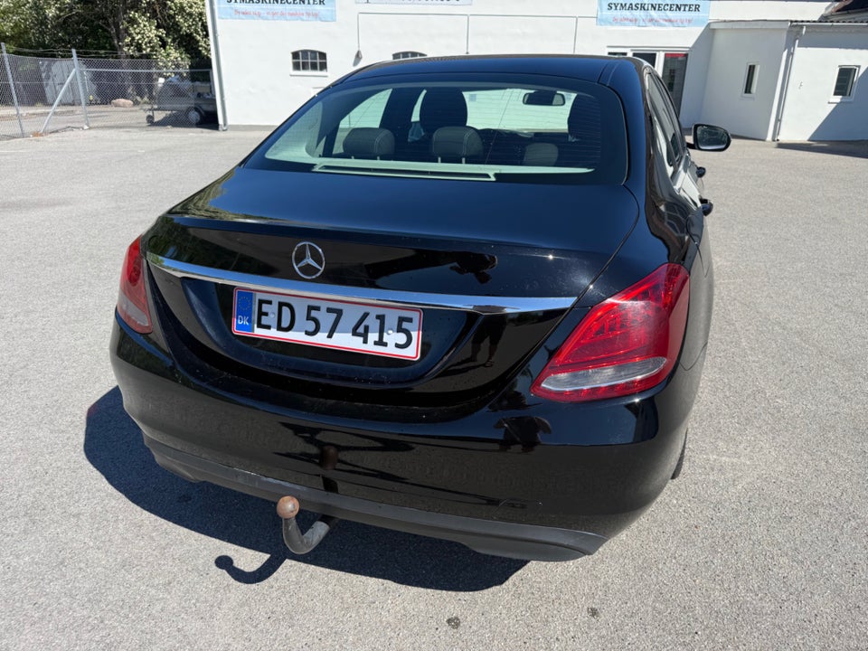 Mercedes C220 2,2 BlueTEC Avantgarde stc. 5d