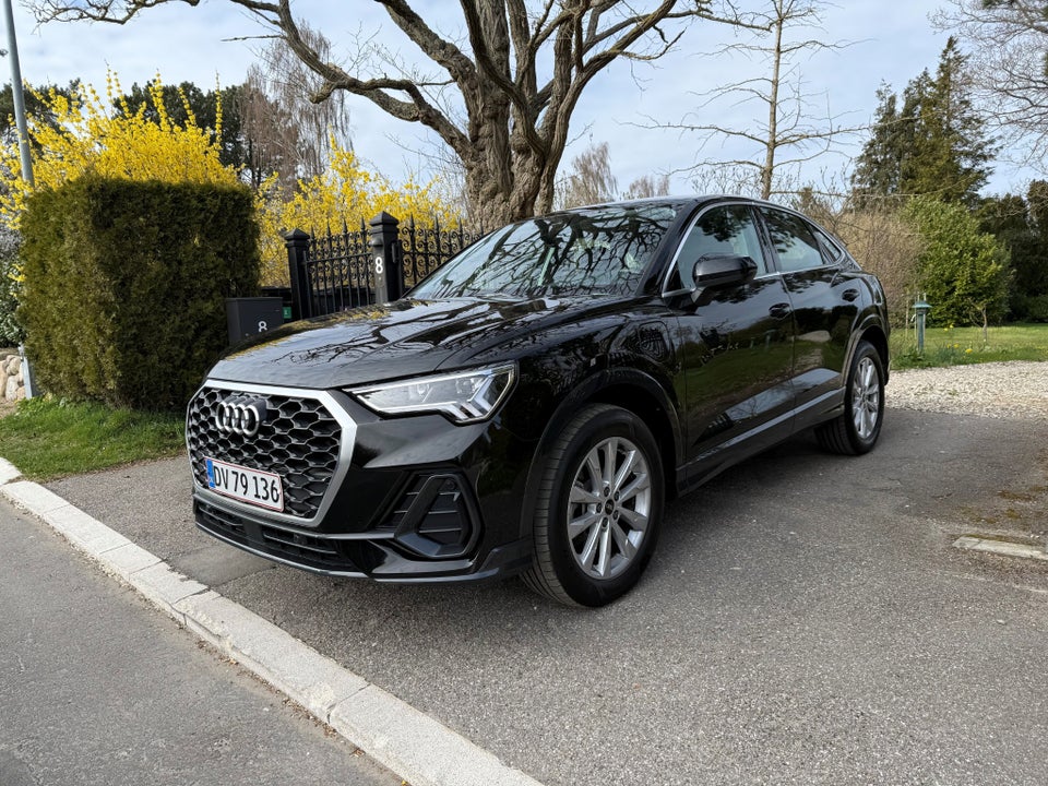Audi Q3 45 TFSi e Attitude plus Sportback S-tr. 5d