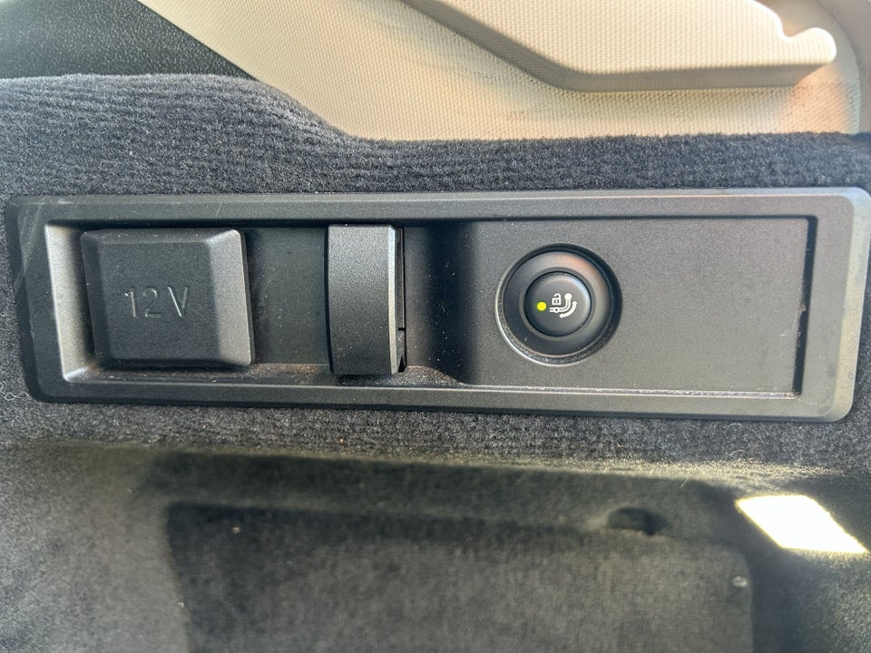 BMW 330e 2,0 Touring Sport Line aut. 5d