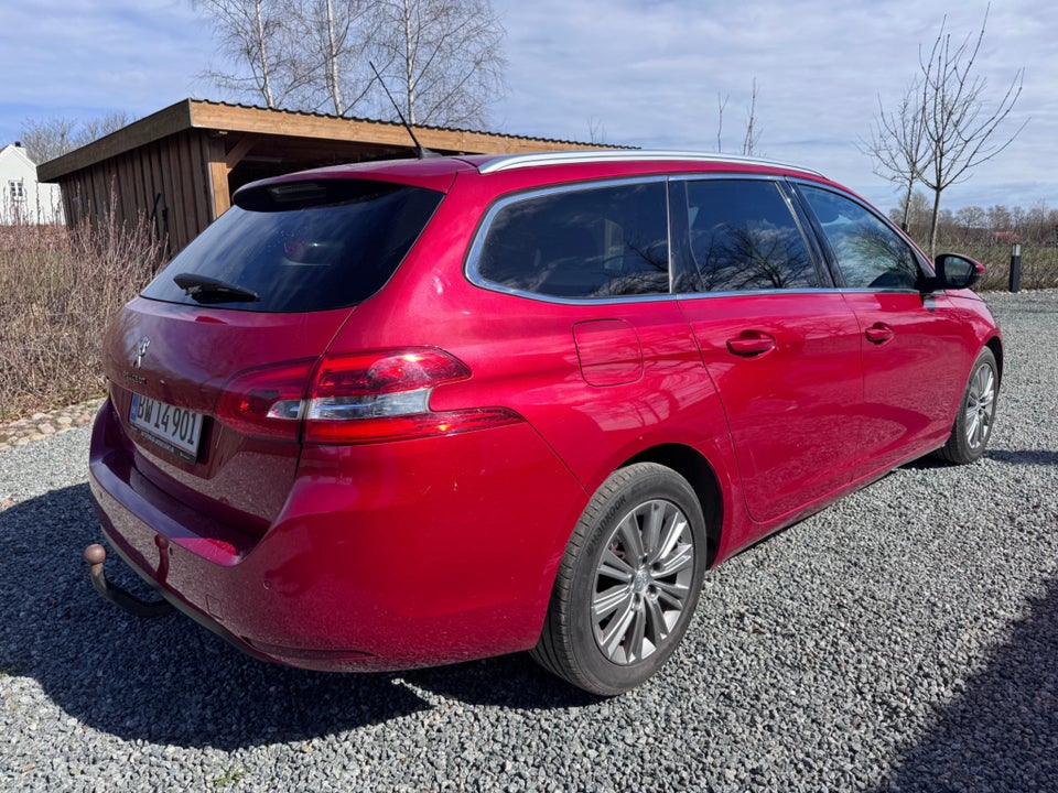 Peugeot 308 1,6 BlueHDi 120 Allure Sky SW 5d