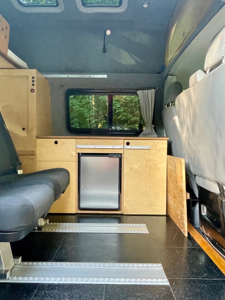 VW Transporter 2,5 TDi 174 Kombi DSG lang 5d