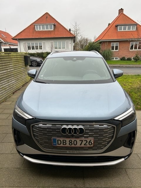Audi Q4 e-tron 50 S-line quattro 5d