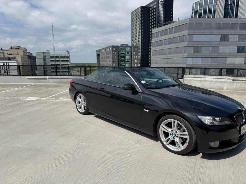 BMW 320i 2,0 Cabriolet 2d