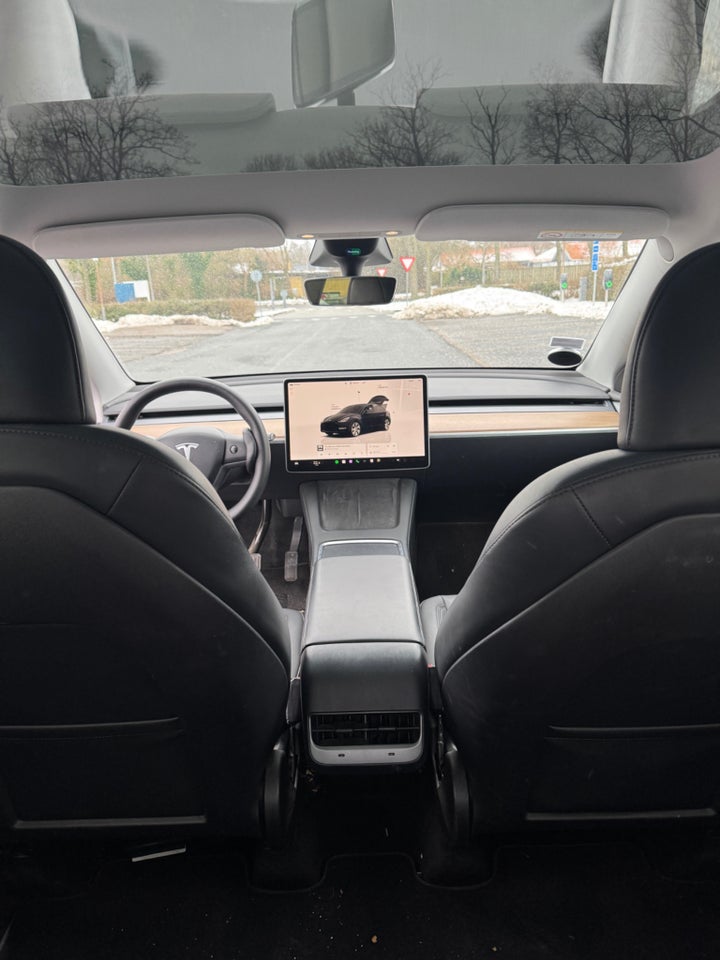 Tesla Model Y Long Range AWD 5d