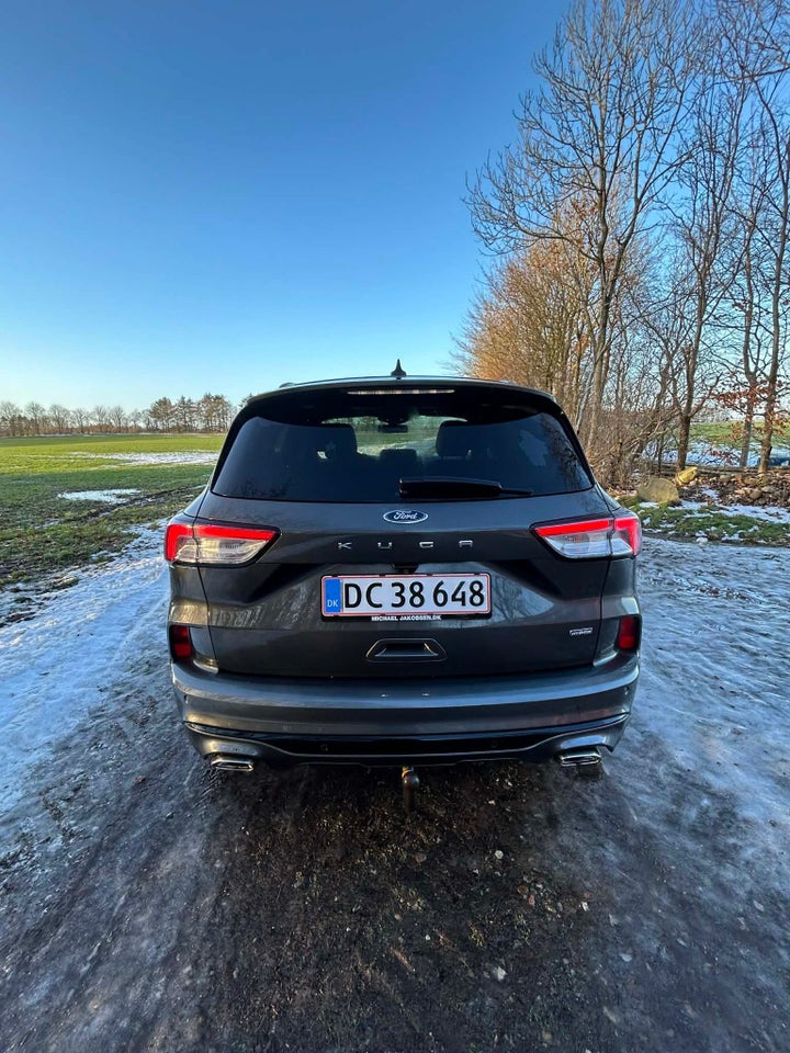 Ford Kuga 2,5 PHEV ST-Line X CVT 5d