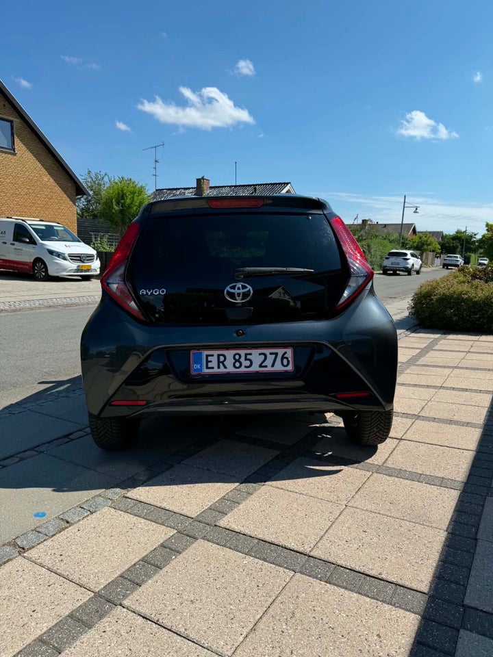 Toyota Aygo 1,0 VVT-i x-pose 5d