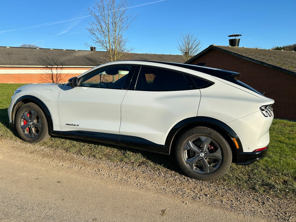 Ford Mustang Mach-E 98 Premium Extended Range 5d