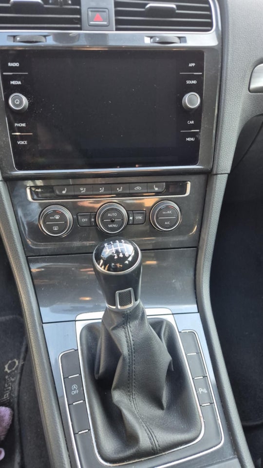 VW Golf VII 1,5 TSi 130 Comfortline 5d