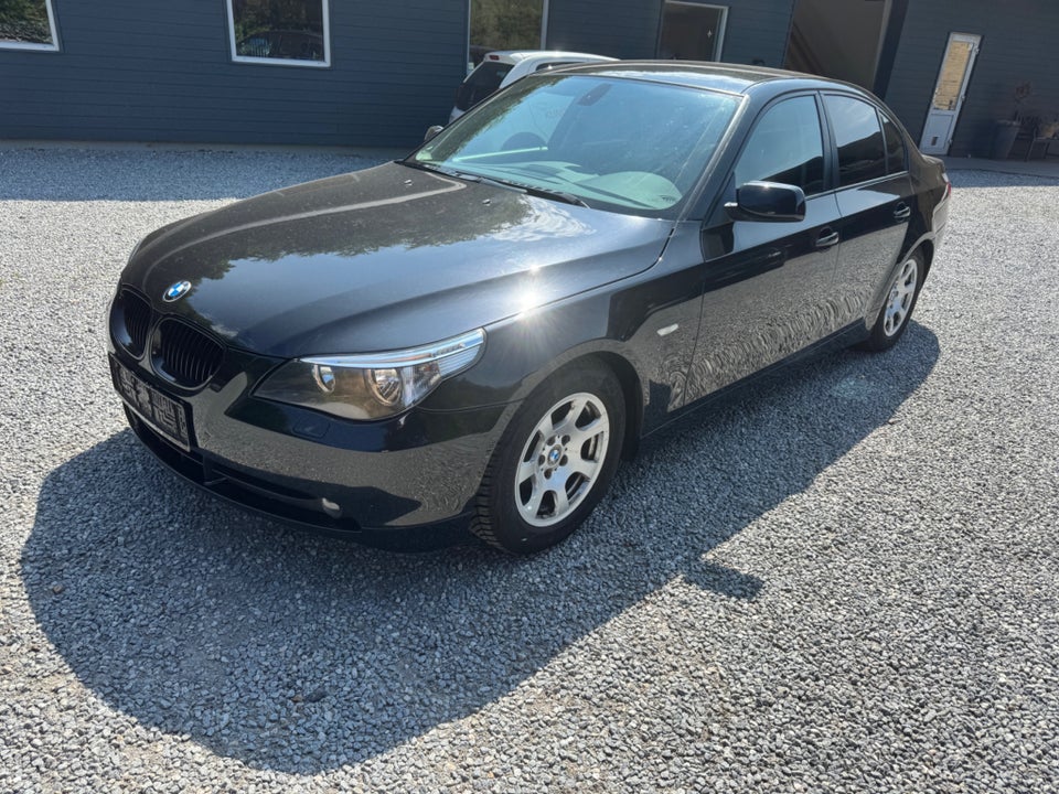 BMW 523i 2,5  4d