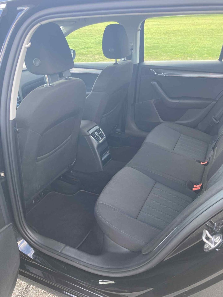 Skoda Octavia 2,0 TDi 150 Style Combi DSG 5d