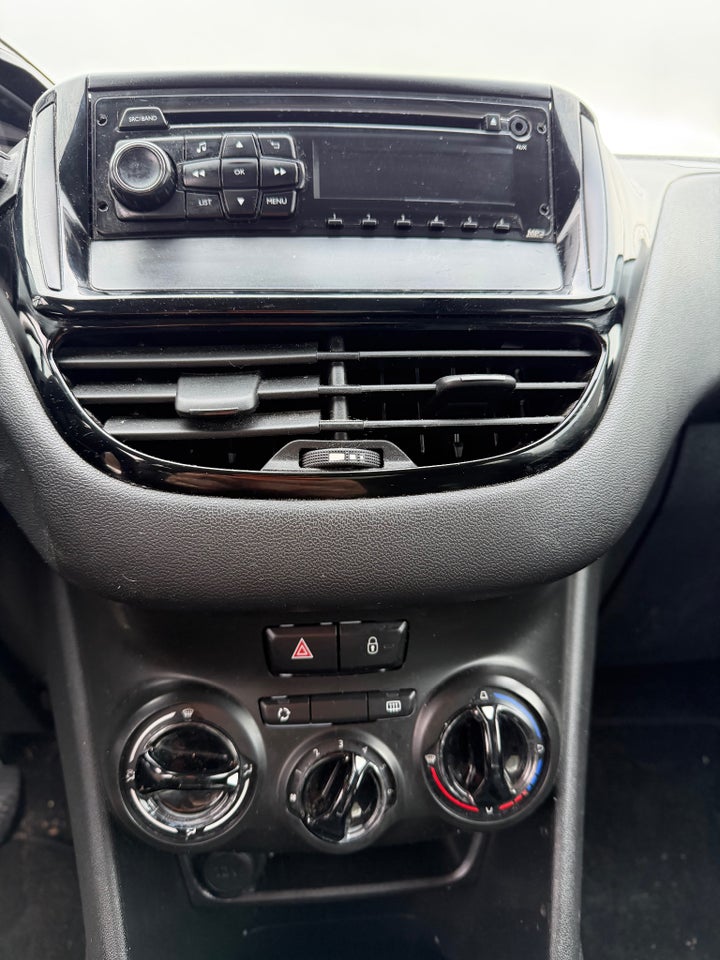 Peugeot 208 1,0 VTi 68 Active Van 5d