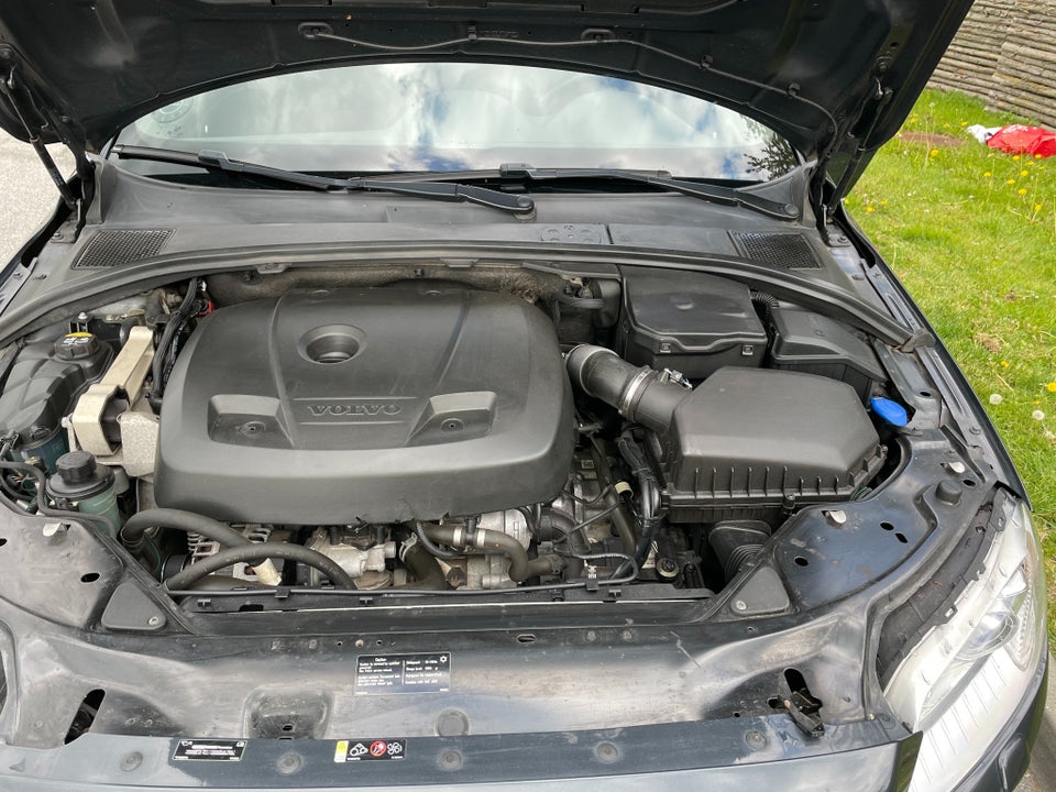 Volvo V70 2,0 T4 190 Momentum aut. 5d