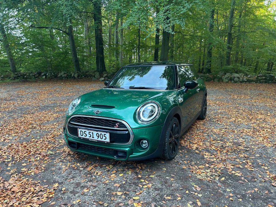 MINI Cooper S 2,0 Essential aut. 3d