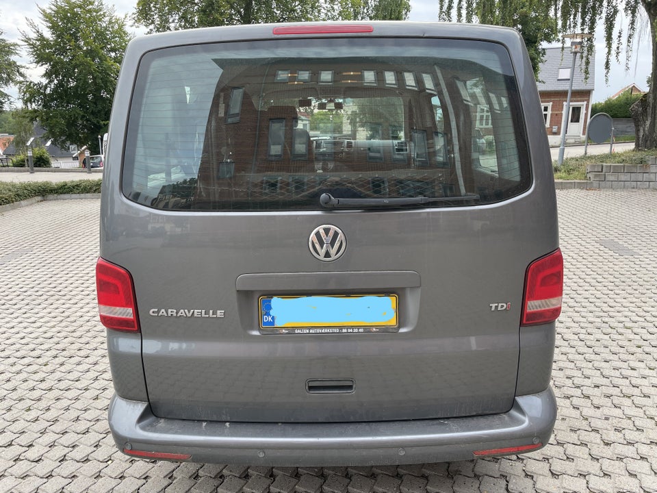 VW Caravelle 2,0 TDi 140 Comfortline DSG kort 4d