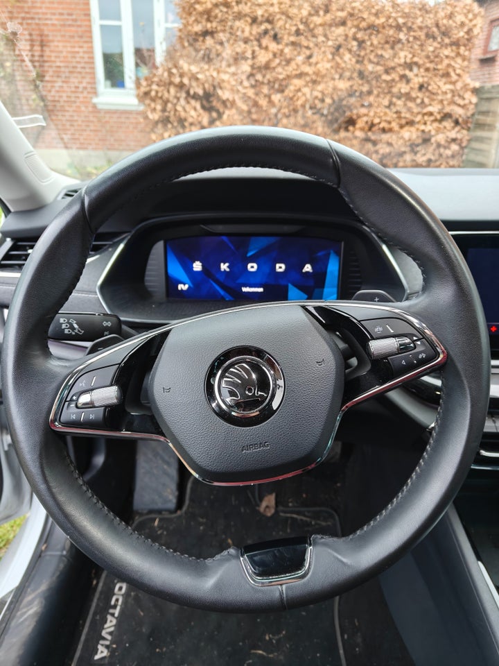 Skoda Octavia 1,4 TSi iV Plus Combi DSG 5d