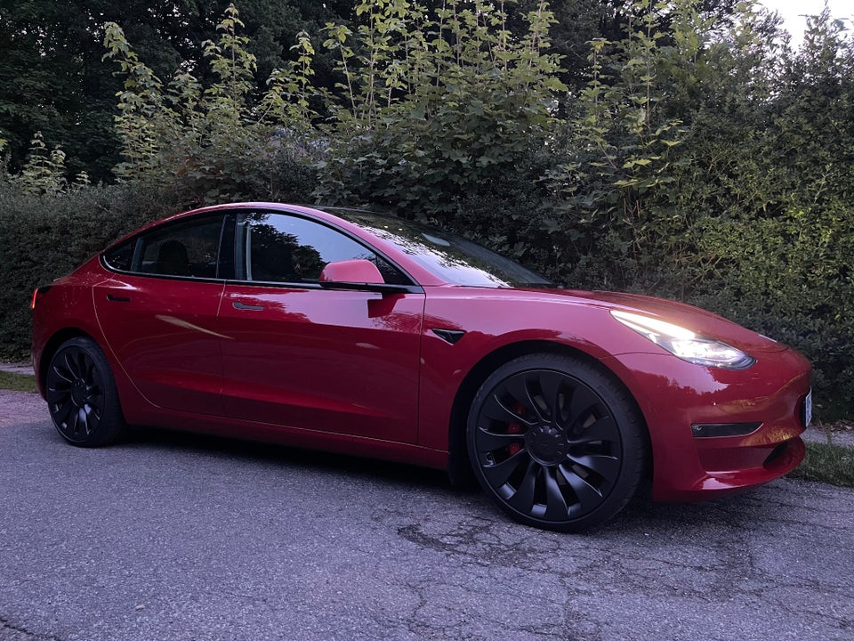 Tesla Model 3 Performance AWD 4d