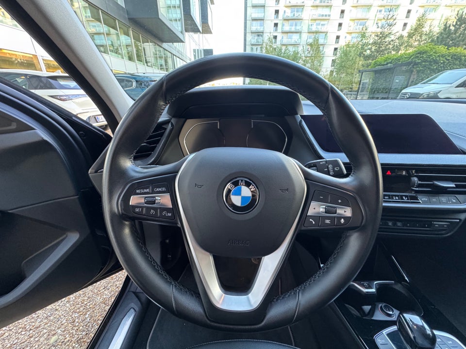 BMW 118i 1,5 Sport Line 5d