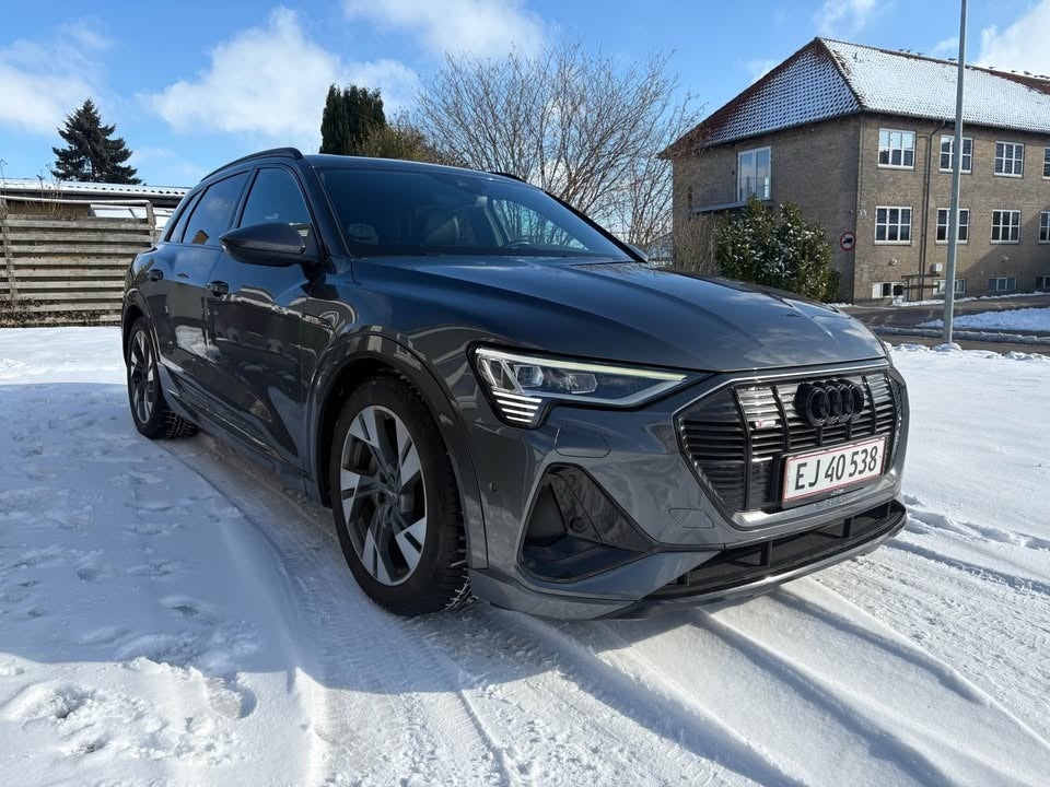 Audi e-tron 50 S-line quattro 5d