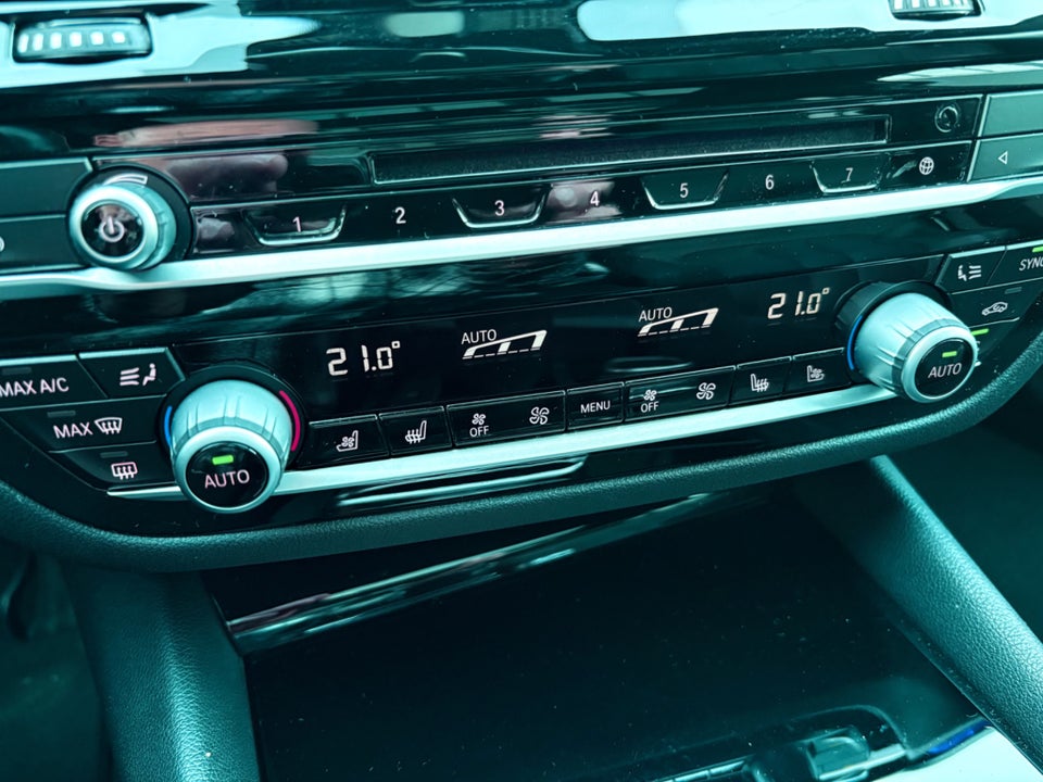 BMW 530i 2,0 Touring Sport Line aut. 5d