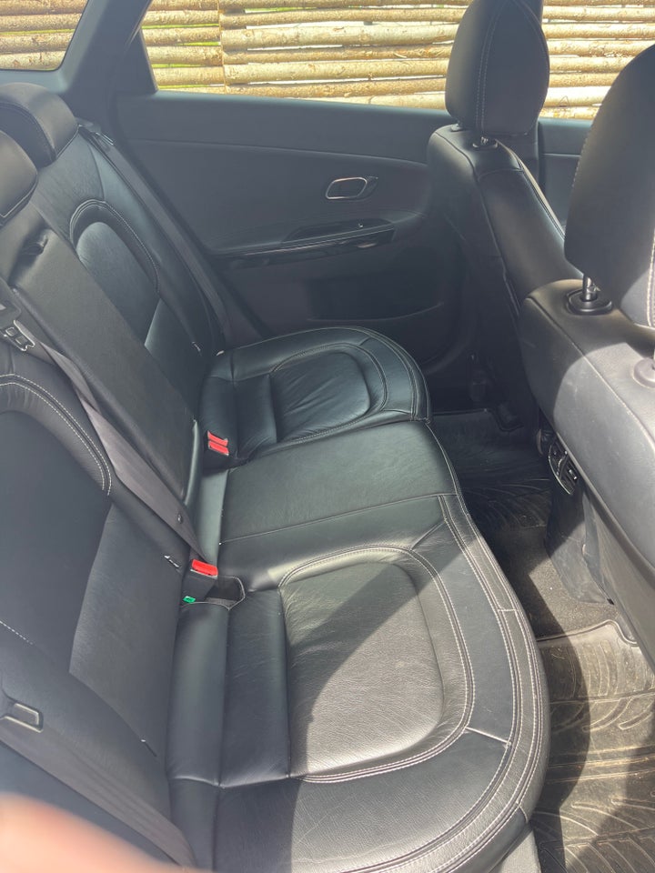 Kia Ceed 1,6 CRDi 136 GT-Line DCT 5d