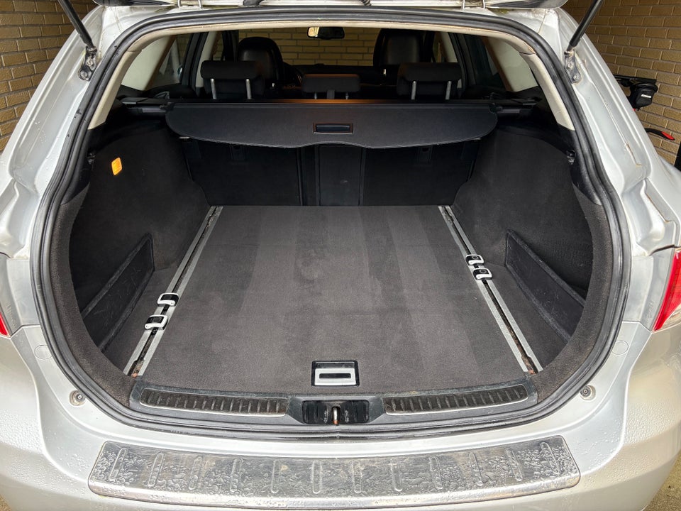 Toyota Avensis 2,0 D-4D T1 4d