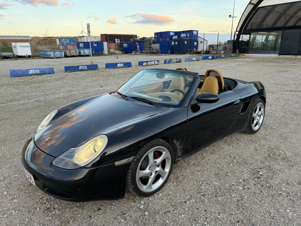 Porsche Boxster 2,7  2d