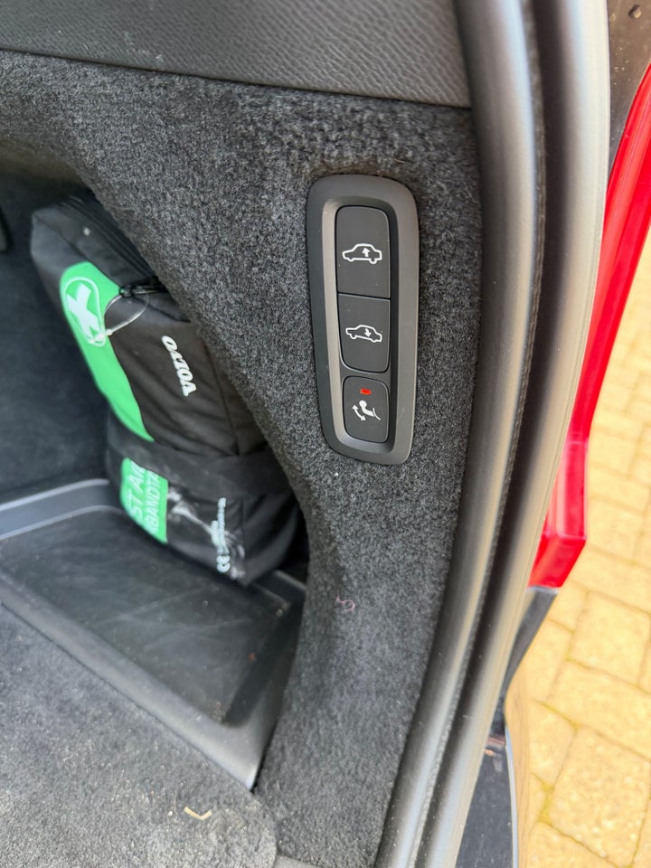 Volvo XC90 2,0 T8 ReCharge Ultimate Bright aut. AWD 7prs 5d