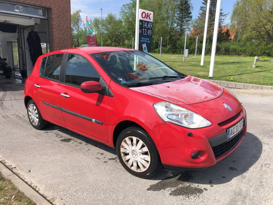 Renault Clio III 1,5 dCi 68 Expression 5d