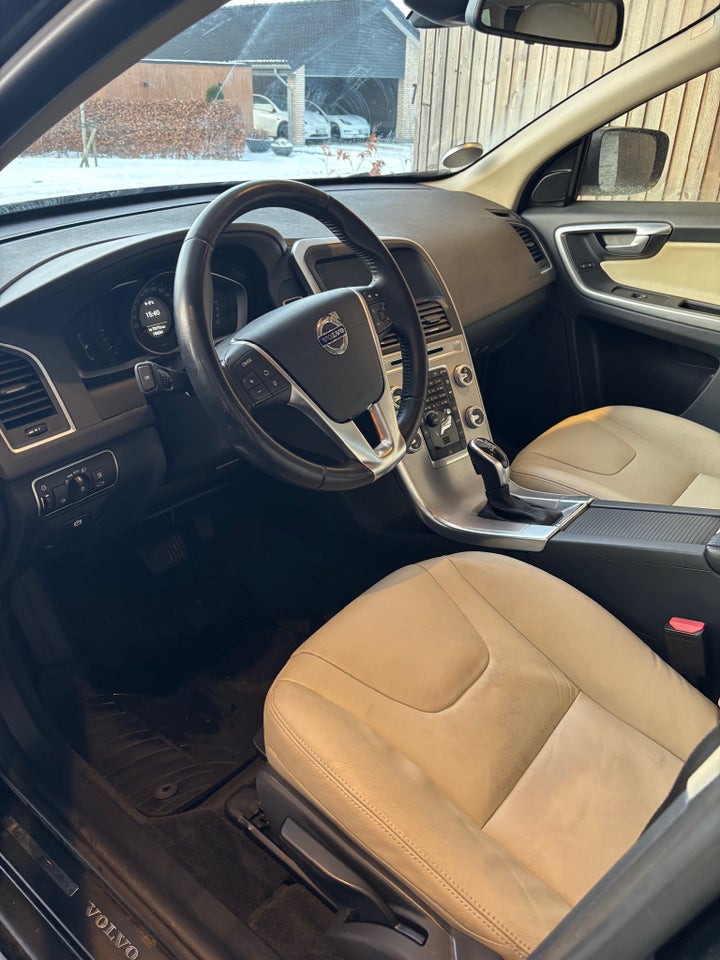 Volvo XC60 2,0 D3 150 Momentum aut. 5d