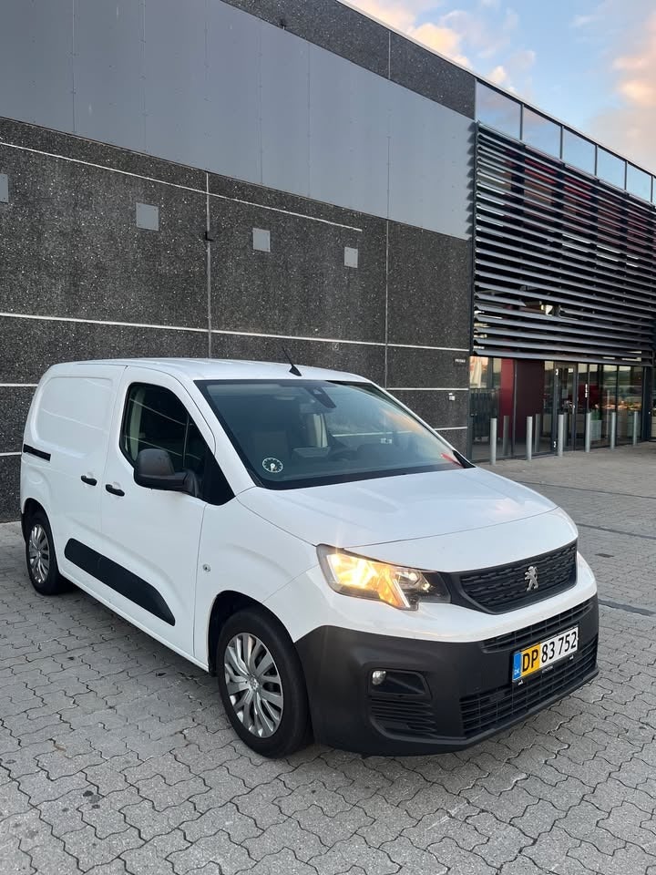 Peugeot Partner 1,5 BlueHDi 100 L1V1 Plus Van