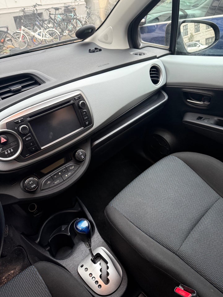 Toyota Yaris 1,5 Hybrid H2 Touch CVT 5d