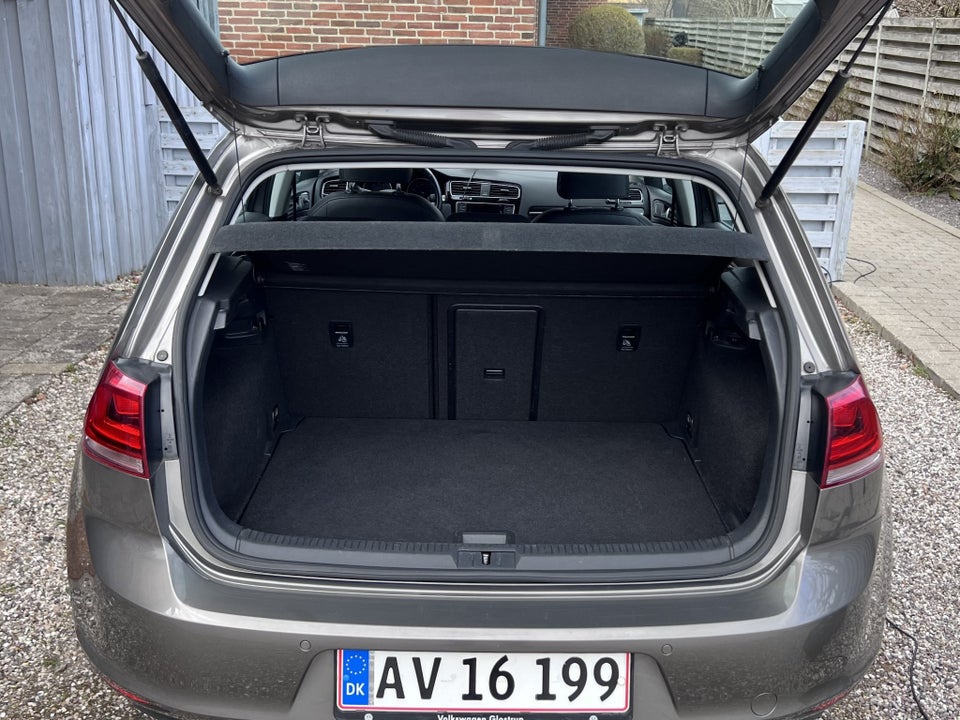 VW Golf VII 1,4 TSi 122 Highline BMT 5d