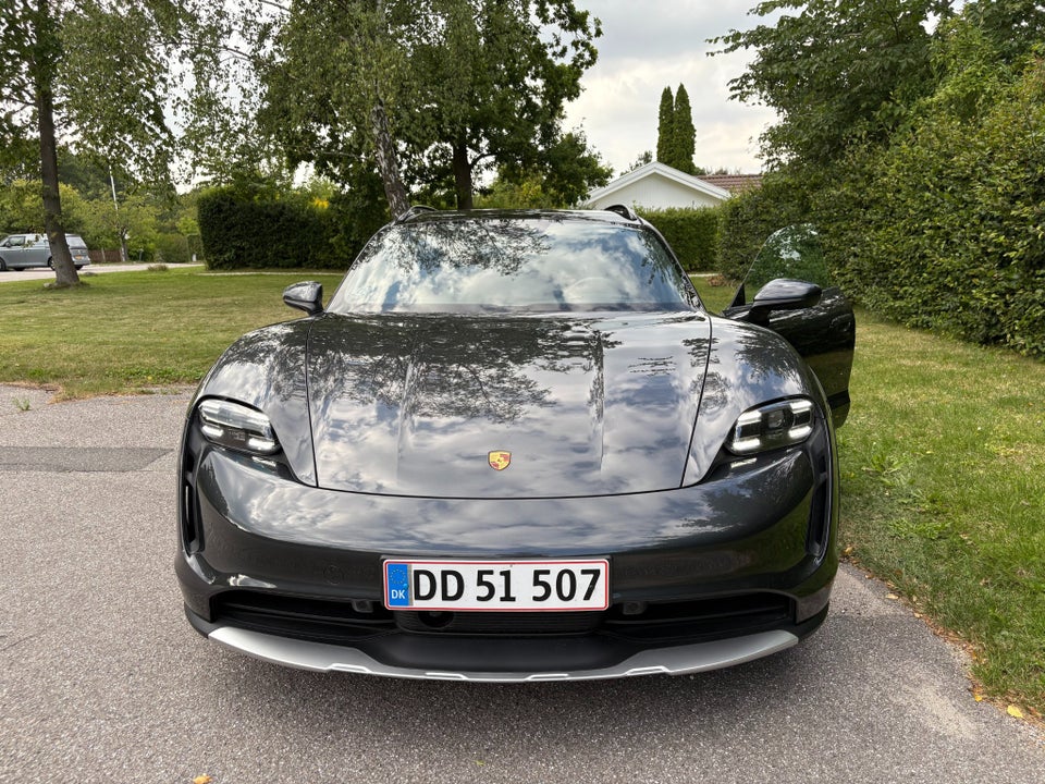 Porsche Taycan 4 Performance+ Cross Turismo 5d