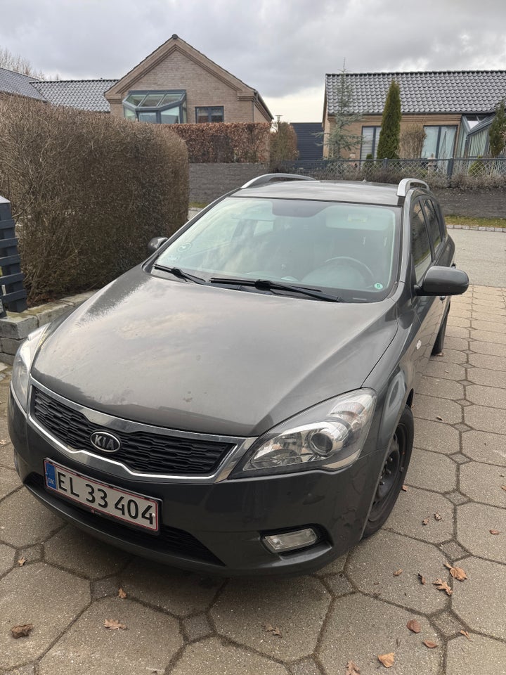 Kia Ceed 1,4 CVVT 105 Exclusive SW ECO 5d