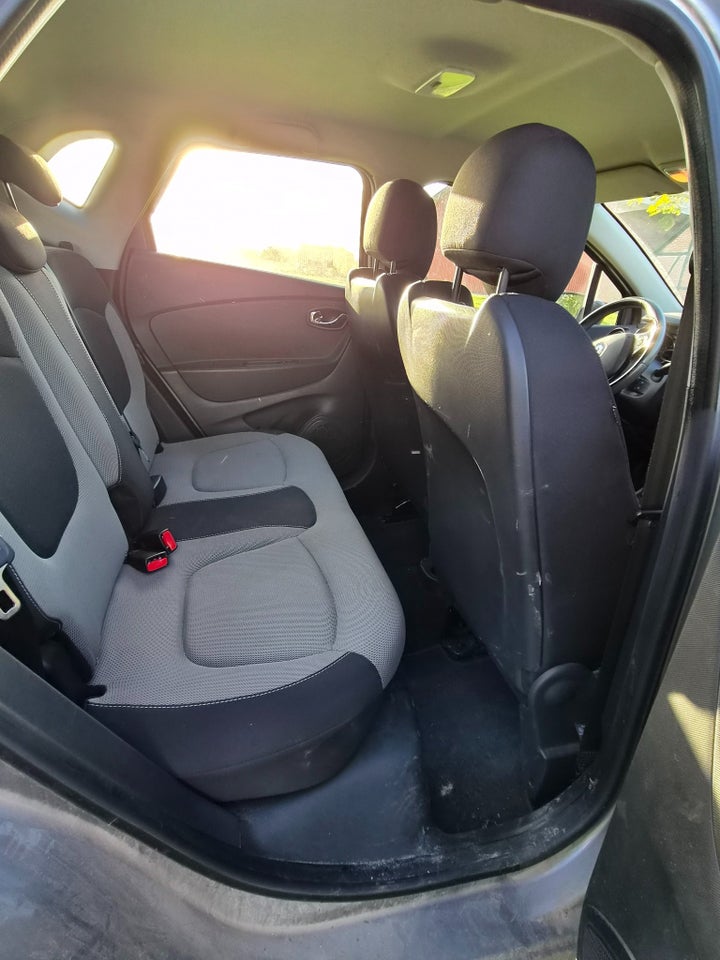 Renault Captur 1,5 dCi 90 Dynamique EDC 5d