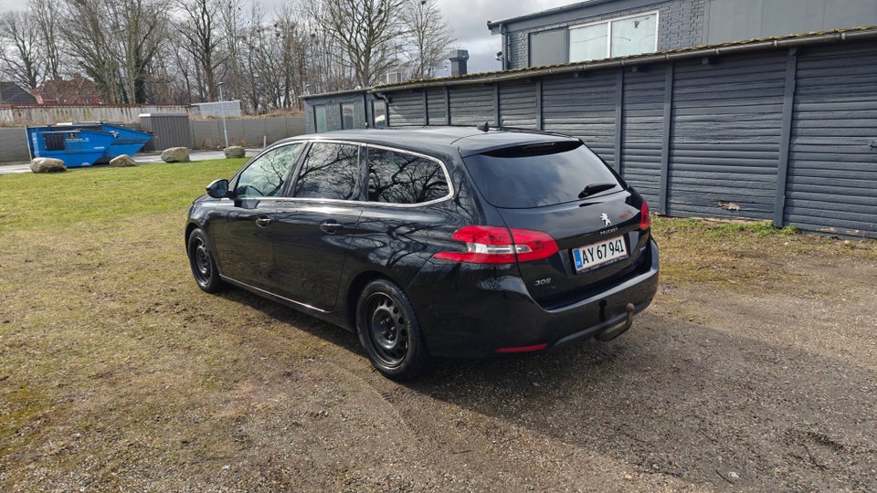 Peugeot 308 1,6 BlueHDi 120 Allure 5d